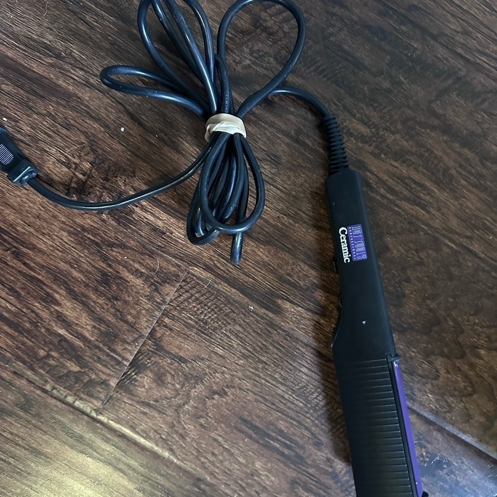 Hot‎ Tools Hair Styling Tool for Effortless Straightening